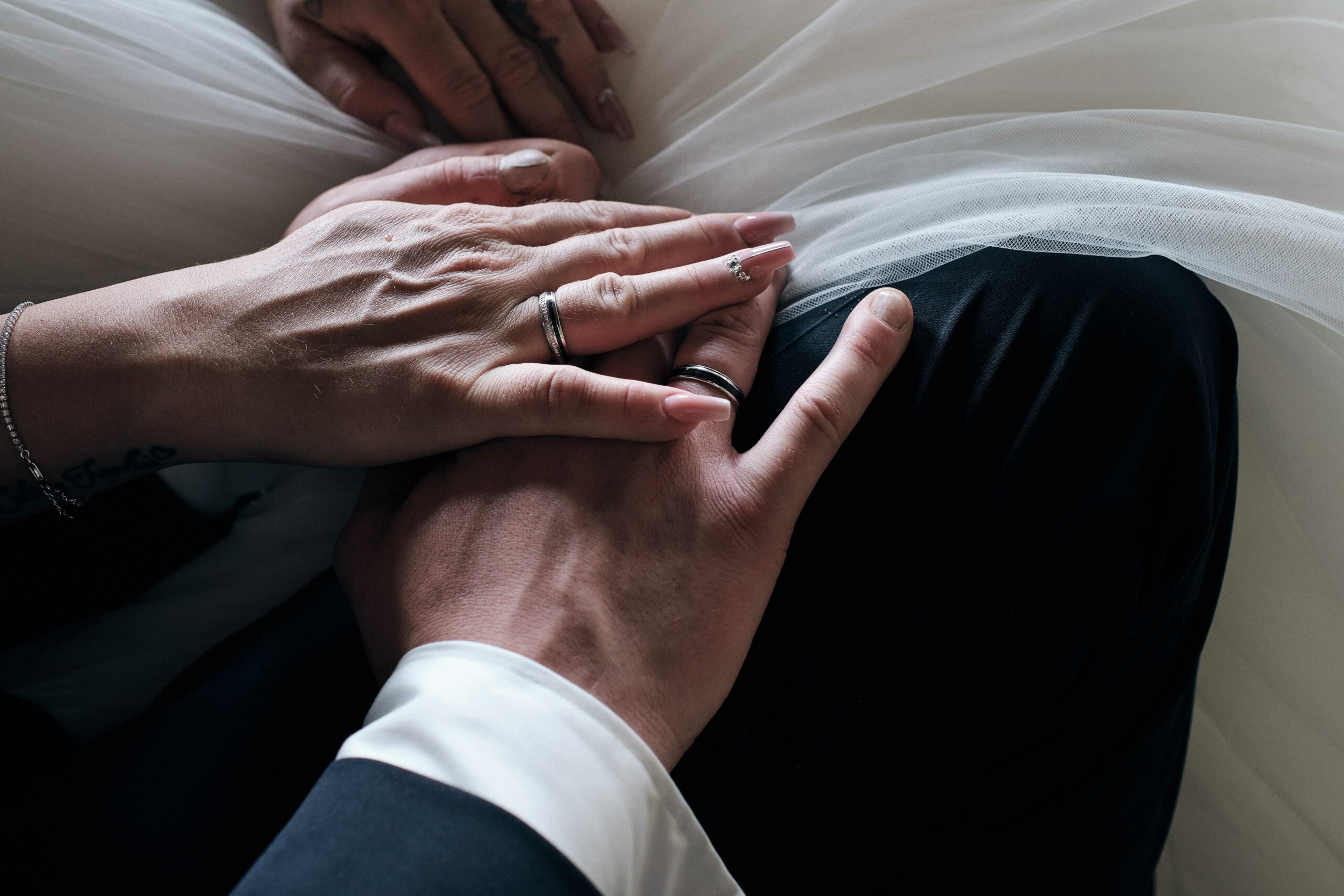 Hochzeitsfotograf Gummersbach – Brautpaar beim Paarshooting